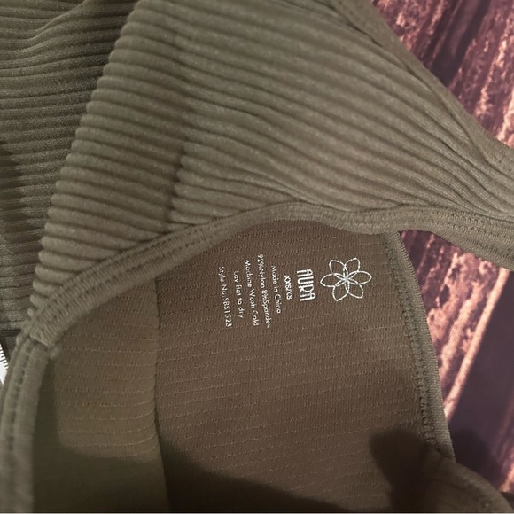 Women’s Aura V-Neck Green Bodysuit Size XXS/XS - Picture 3 of 4